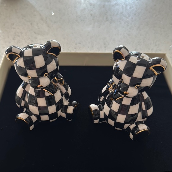 NWT MacKenzie-Childs Ceramic Salt & Pepper Set - Picture 2 of 4